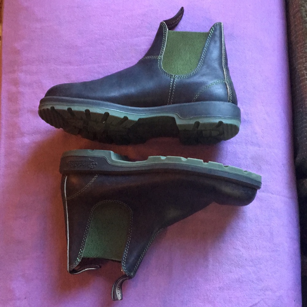 Blundstone ankle boots Lmtd EDT Green details,